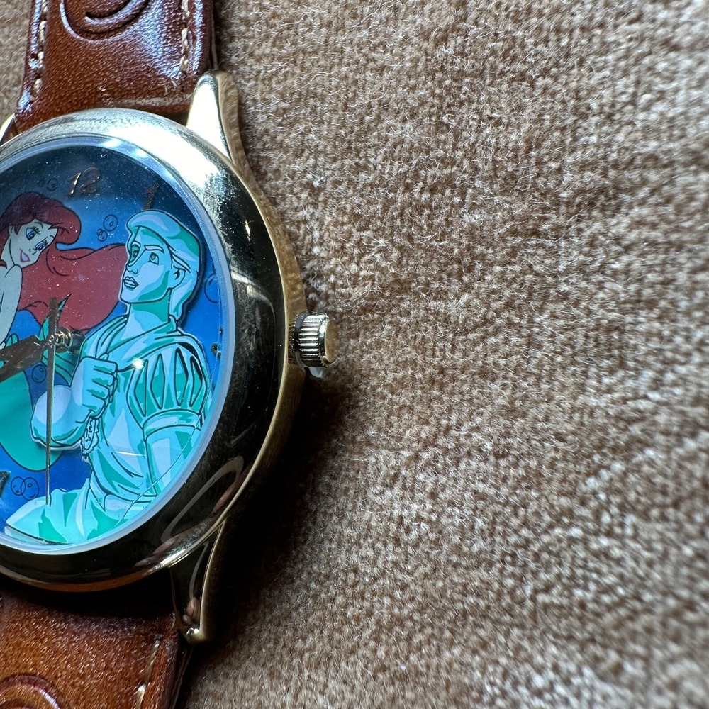 Disney Watch Collectors Club Series V Little Mermaid By Fossil W/music Box #4268 - Picture 6 of 13